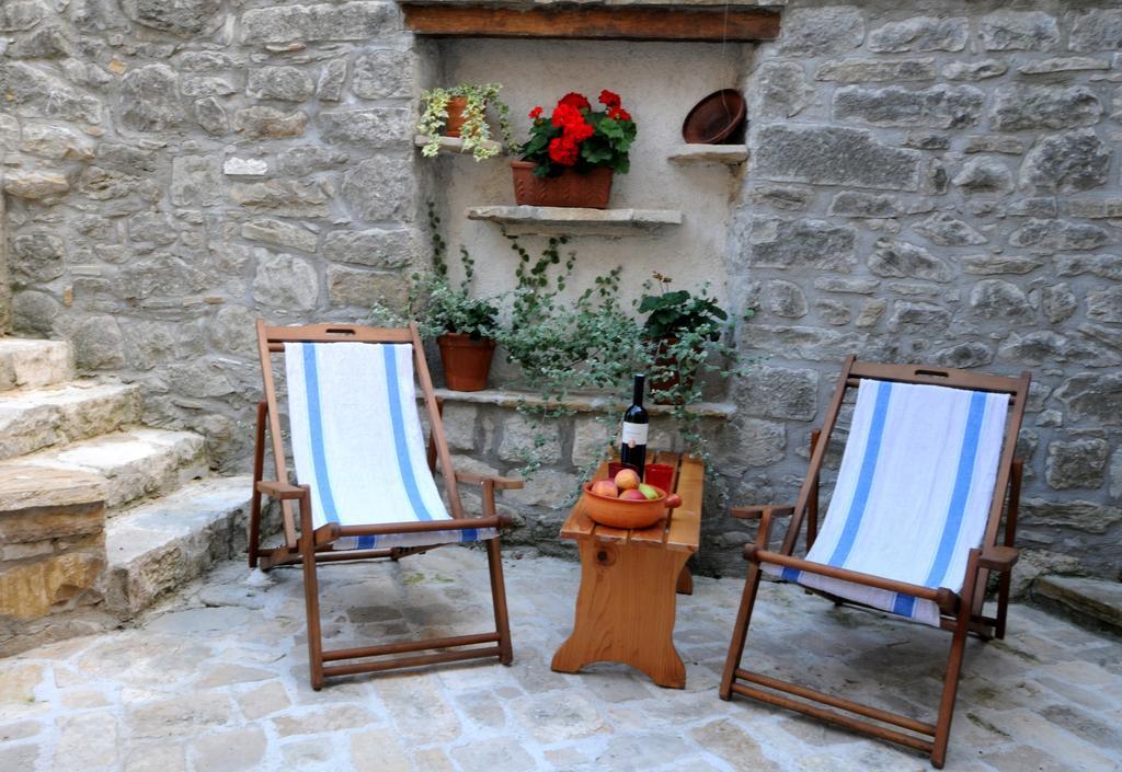 Holiday Homes Poli Svetega Antona Gracisce Quarto foto