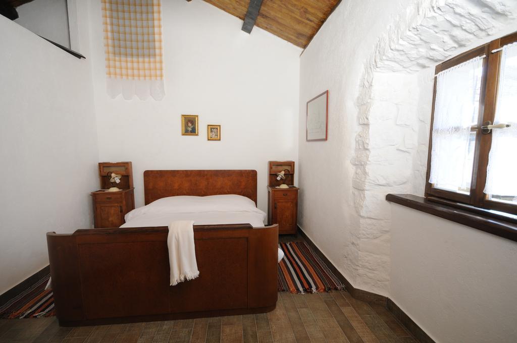Holiday Homes Poli Svetega Antona Gracisce Quarto foto