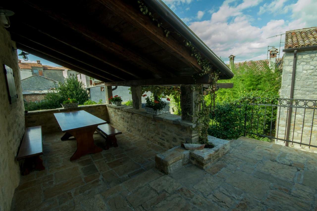 Holiday Homes Poli Svetega Antona Gracisce Exterior foto